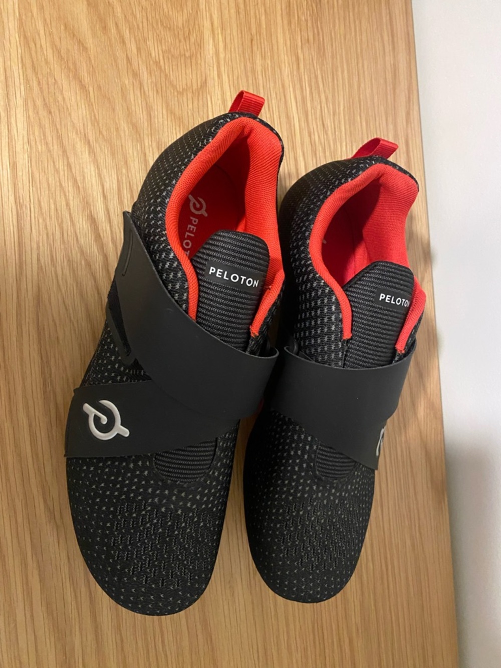 UNISEX PELETON CYCLE SHOES 9.5M, 11W